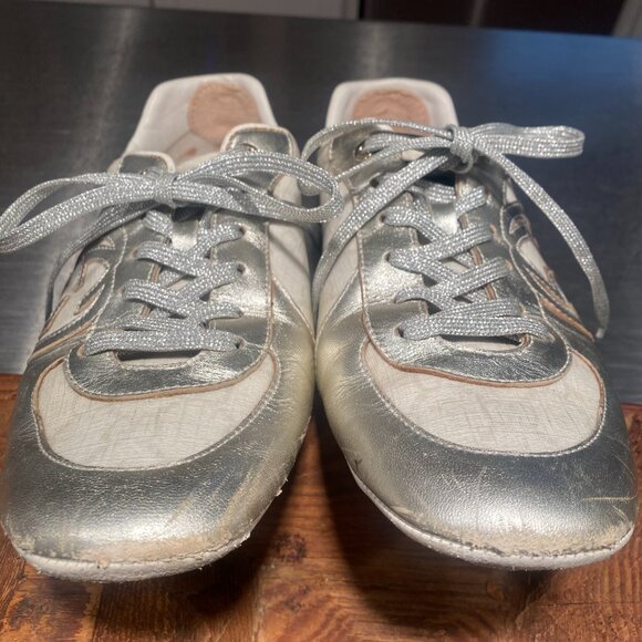 GUCCI - GG Sneaker, silver/white Size 38.5 (size 8 US) - Picture 9 of 9